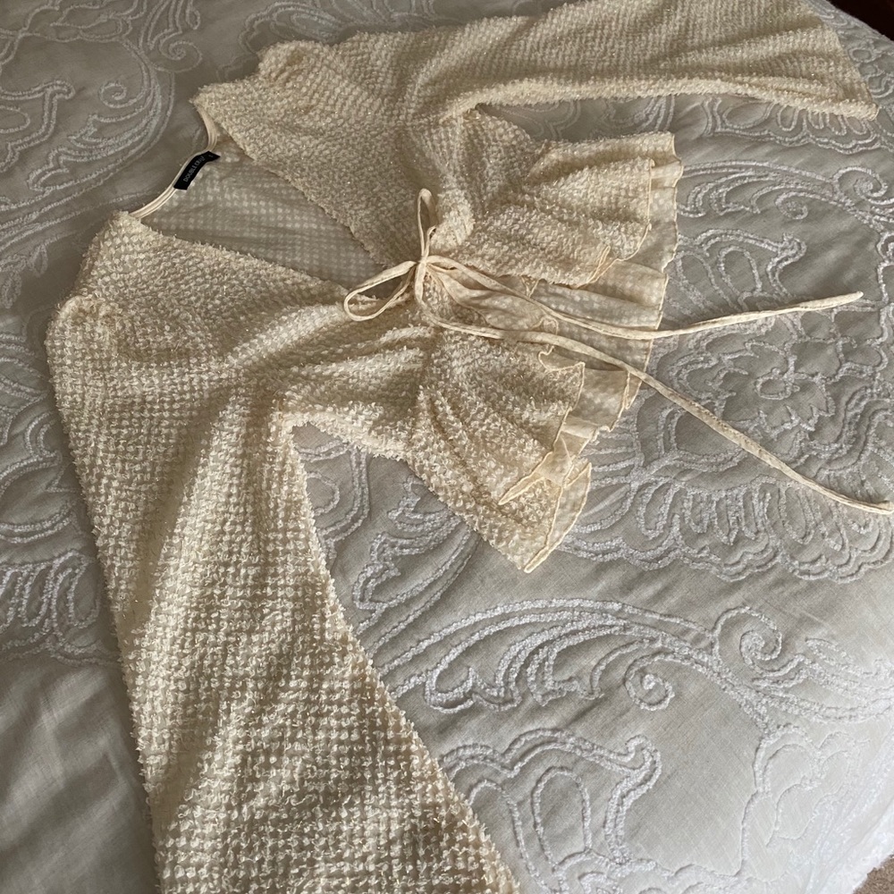 Cream Top - Picture 6 of 11